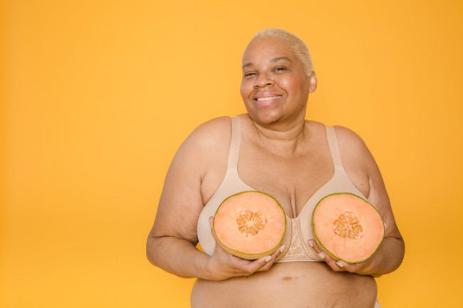 Breast Reduction in Dallas, TX - Woman with Large Breasts