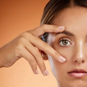 Does Blepharoplasty make eyes bigger?
