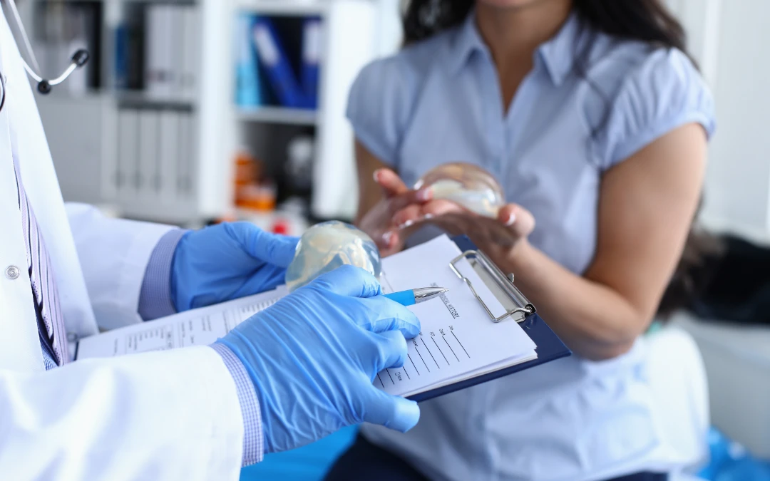 Intercambio de implantes mamarios por un tamaño más pequeño - Portada
